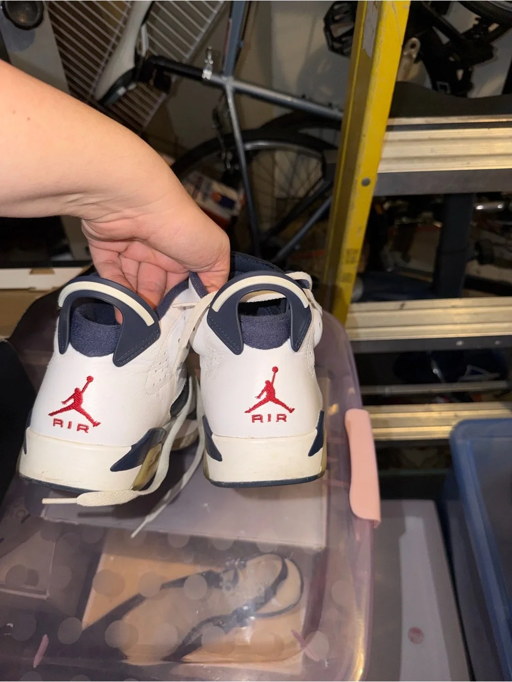 Air Jordan 6 Olympic 2000s sneakers (Size 41/ Men’s 8)